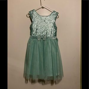 Girl’s party dress